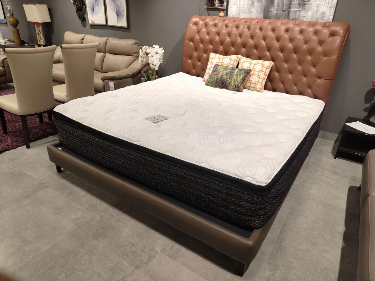 RIO - KING BED - OUTLET