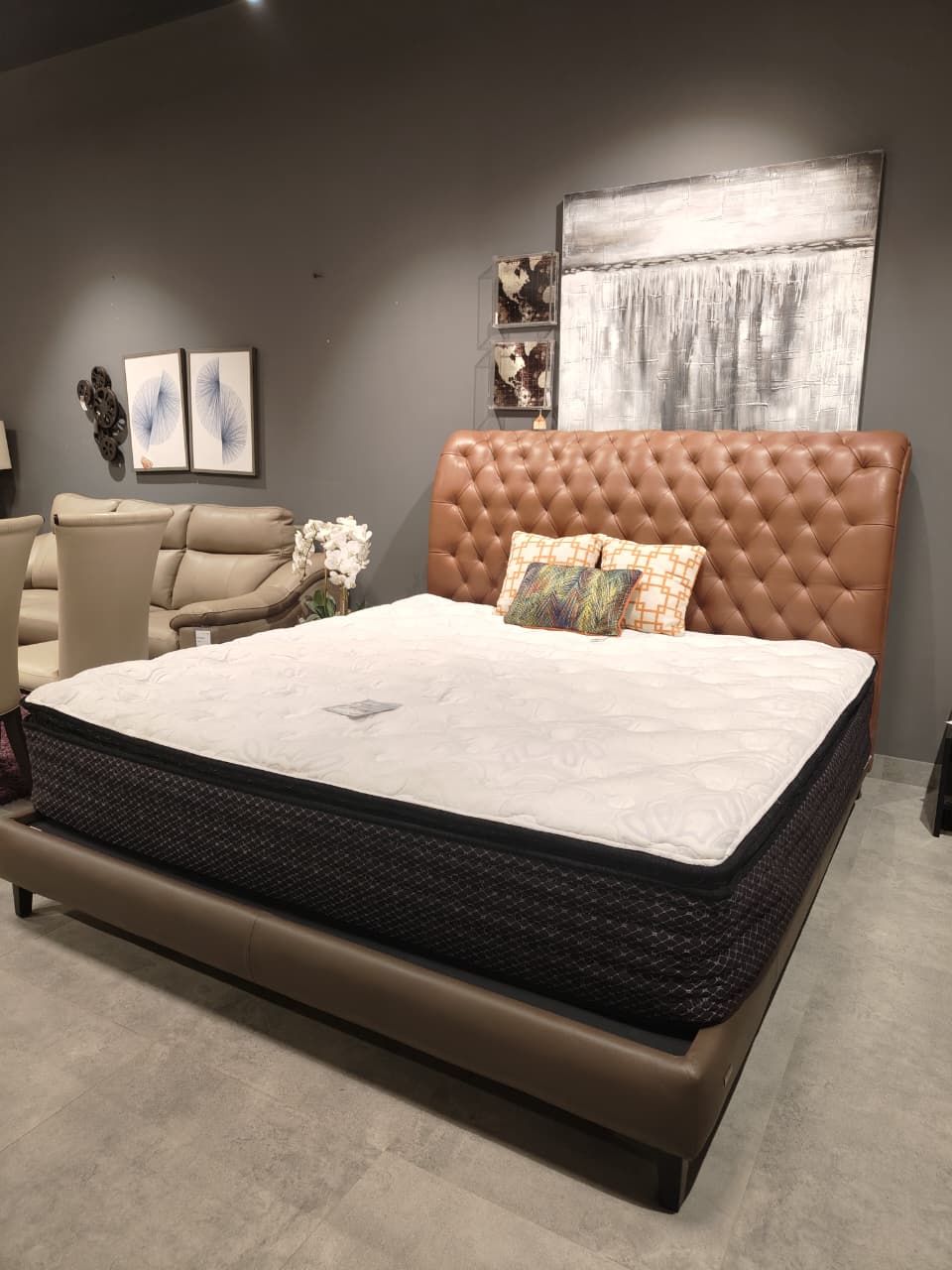 RIO - KING BED - OUTLET