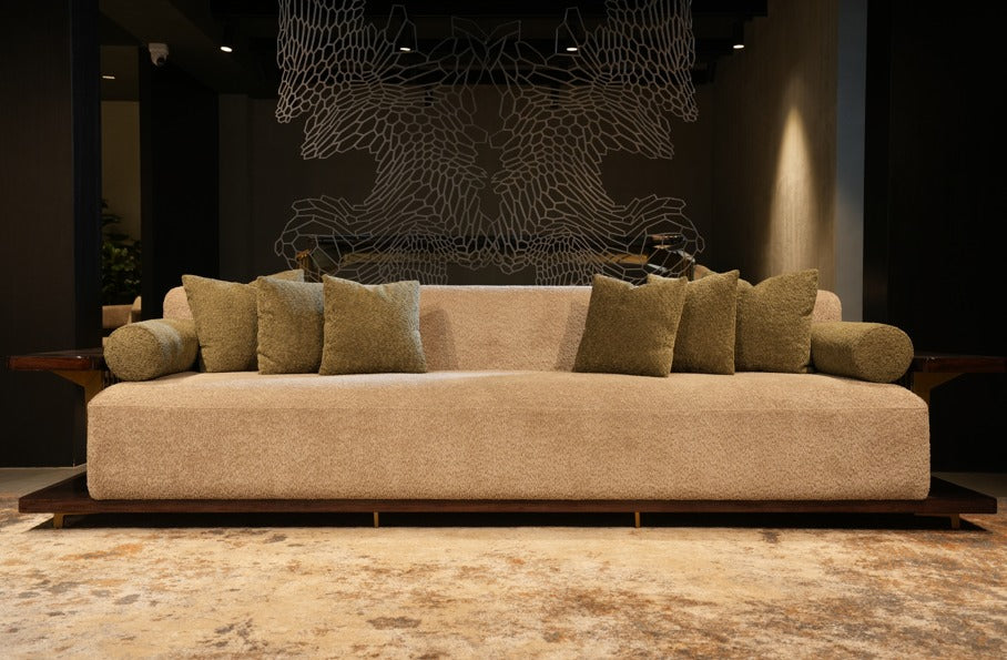 NIYAMA WING - 3 SEATER - HYD DASH(BESPOKE)