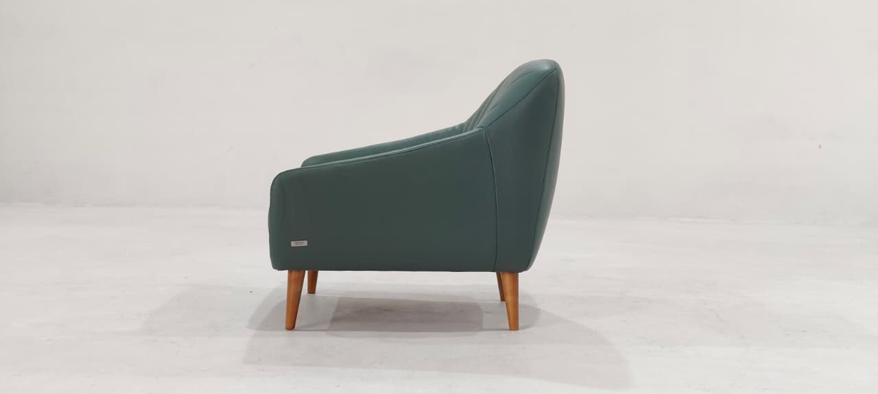 C014-003-14 - ARM CHAIR - BLR WH