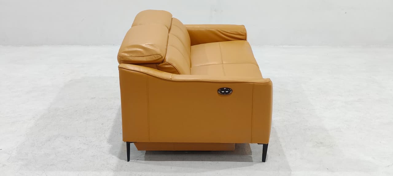 KM.5012(4) - 3 SEATER RECLINER(ELECTRIC) - BLR WH