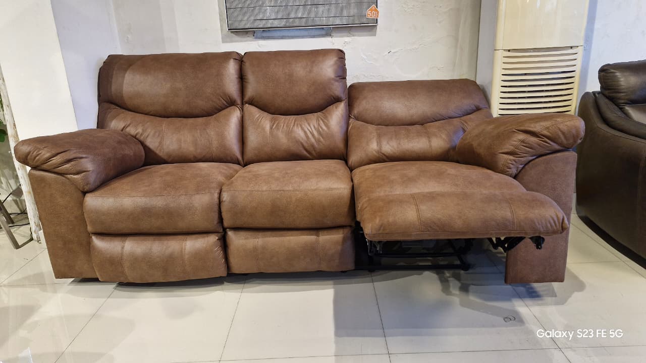 3380287 - 3 SEATER RECLINER(ELECTRIC) - BTM