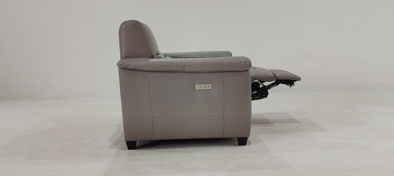 C068-N93-A0BZ(1) - 2 SEATER RECLINER(ELECTRIC) - BLR WH