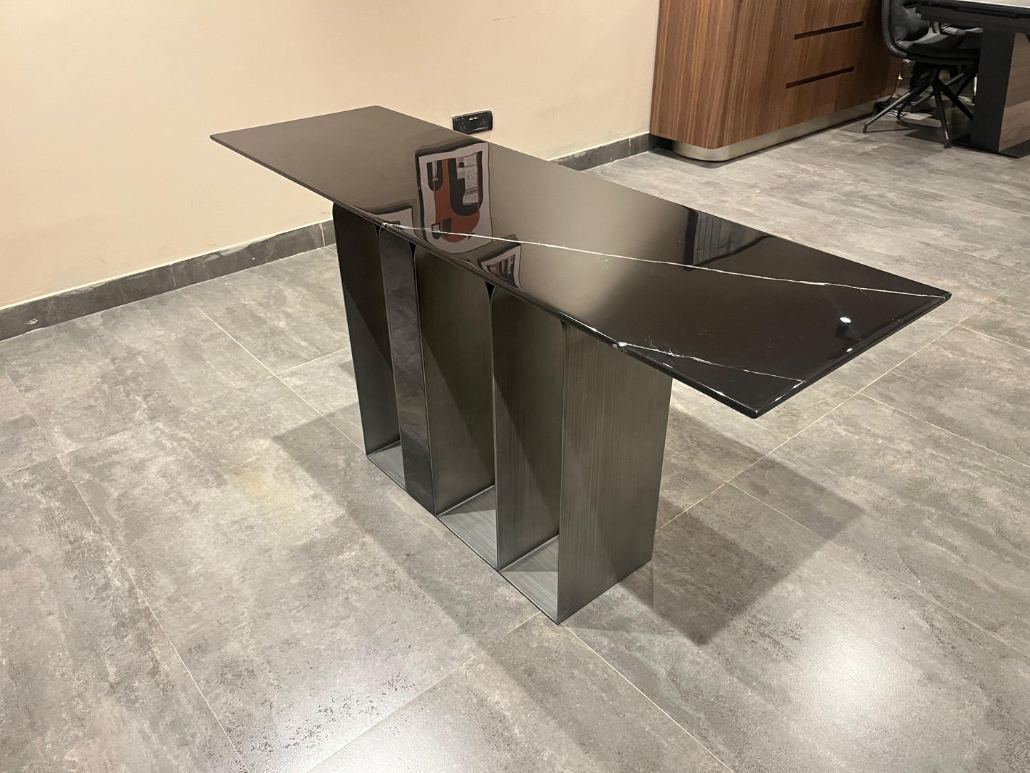 DT896-1 - CONSOLE TABLE - NAR