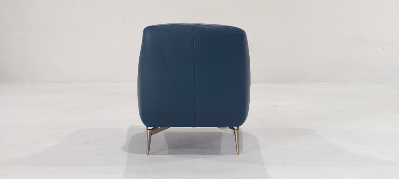 C014-233-14 - ARM CHAIR - BLR WH