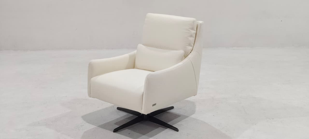 C065-066-10(2) - SWIVEL CHAIR - BLR WH