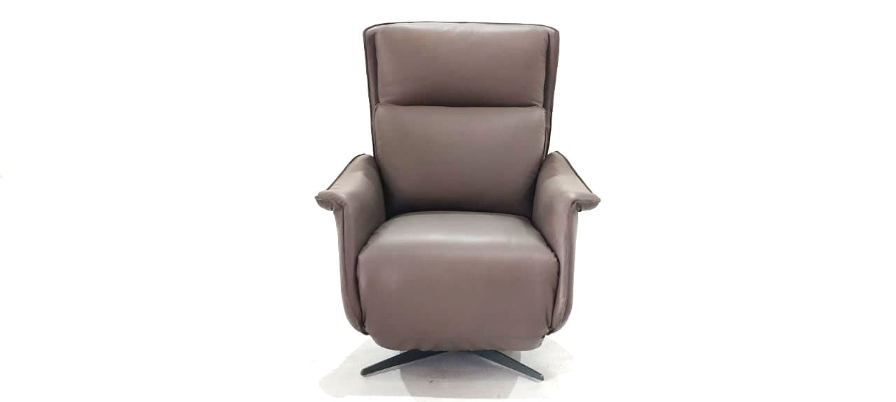 C243-F44-10 - ARM CHAIR - BLR WH