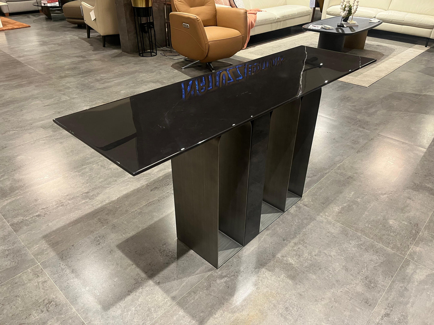 DT896-1 - CONSOLE TABLE - NAR