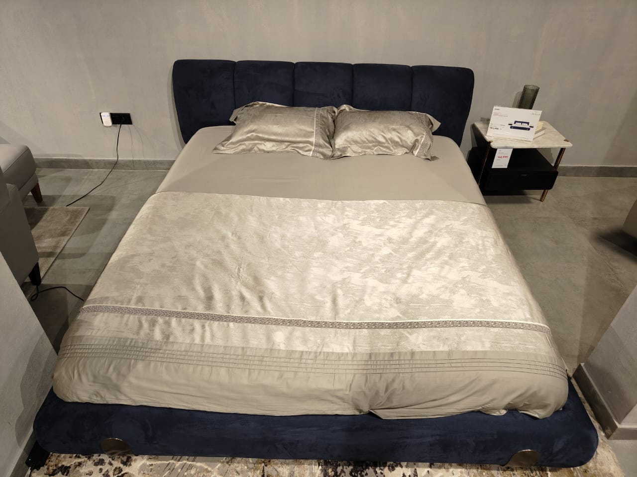 A2082(1) - KING STORAGE BED - IND (S60093 - 30-05-2026 - Roopa - STJ)