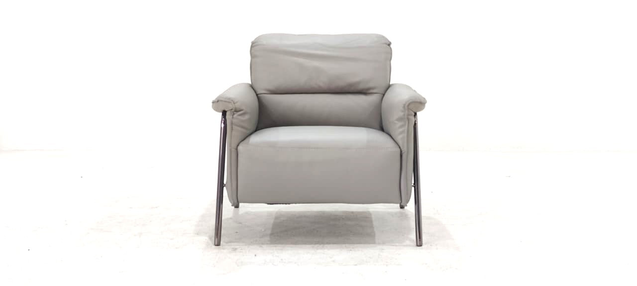 C110-003-10(2) - ARM CHAIR - BLR WH