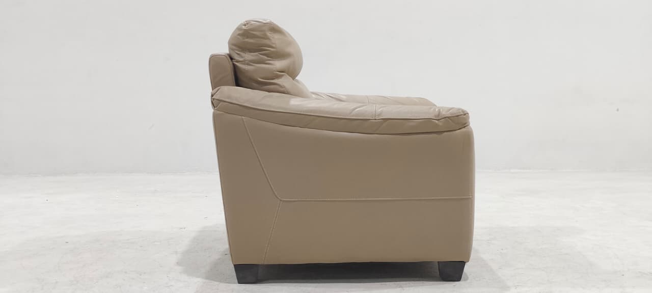 GL-11345 - ACCENT CHAIR - BLR WH