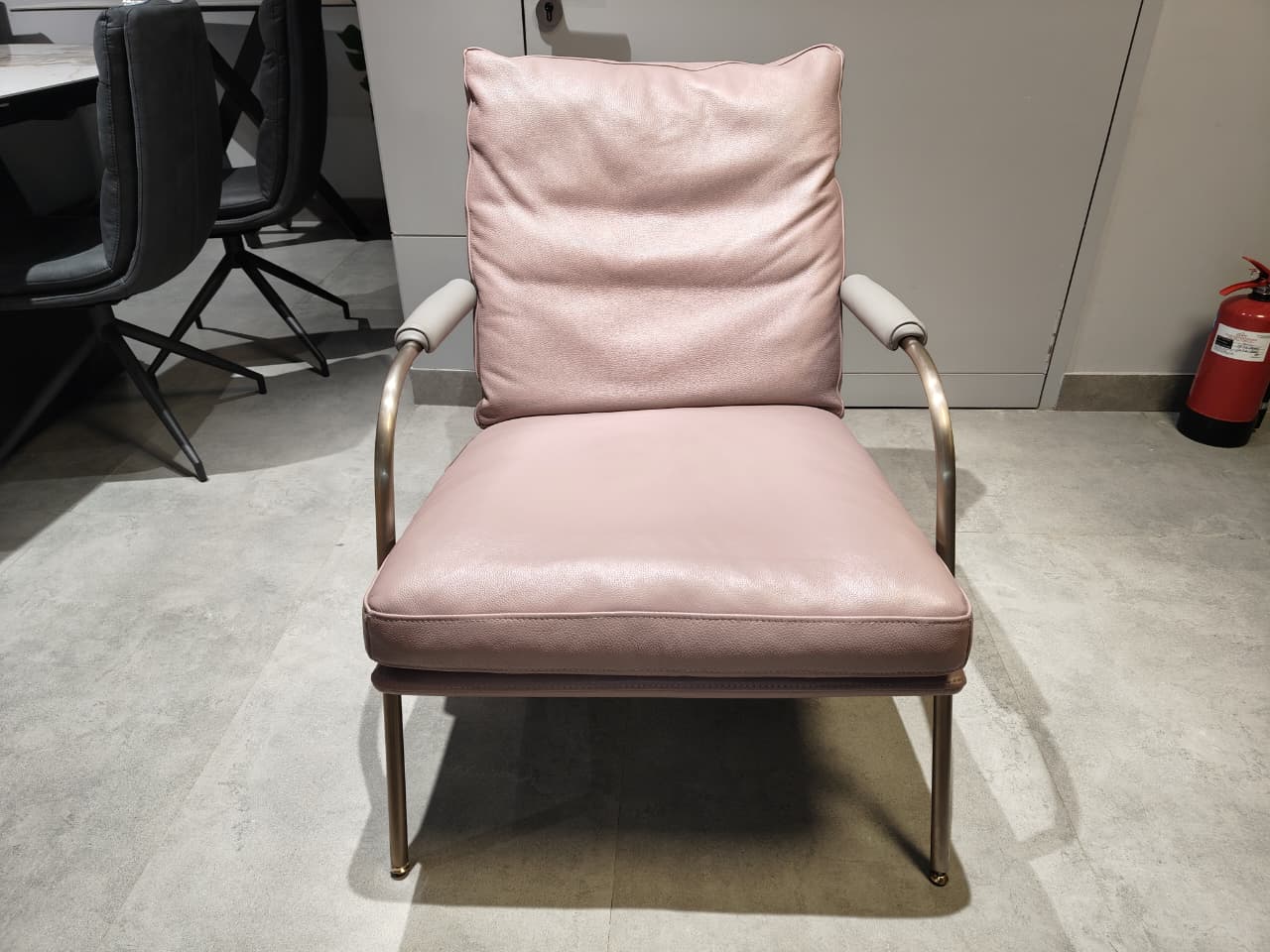 A9613 - ACCENT CHAIR - IND