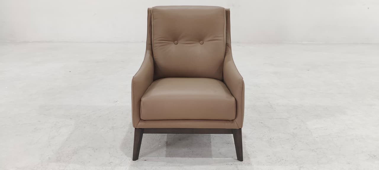 C011-003-14(3) - ARM CHAIR - BLR WH