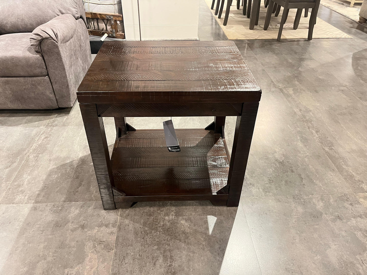 T745-3 - SIDE TABLE - NAR