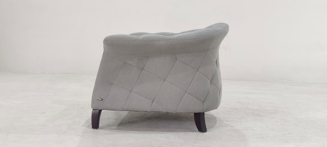EX.007(3) - 1 SEATER+PILLOW - BLR WH