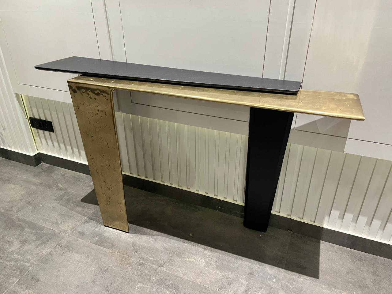ST344 - CONSOLE TABLE - NAR
