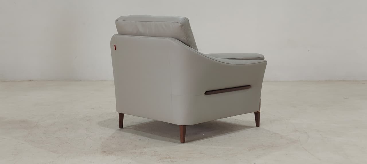 8159(5) - 1 SEATER - BLR WH