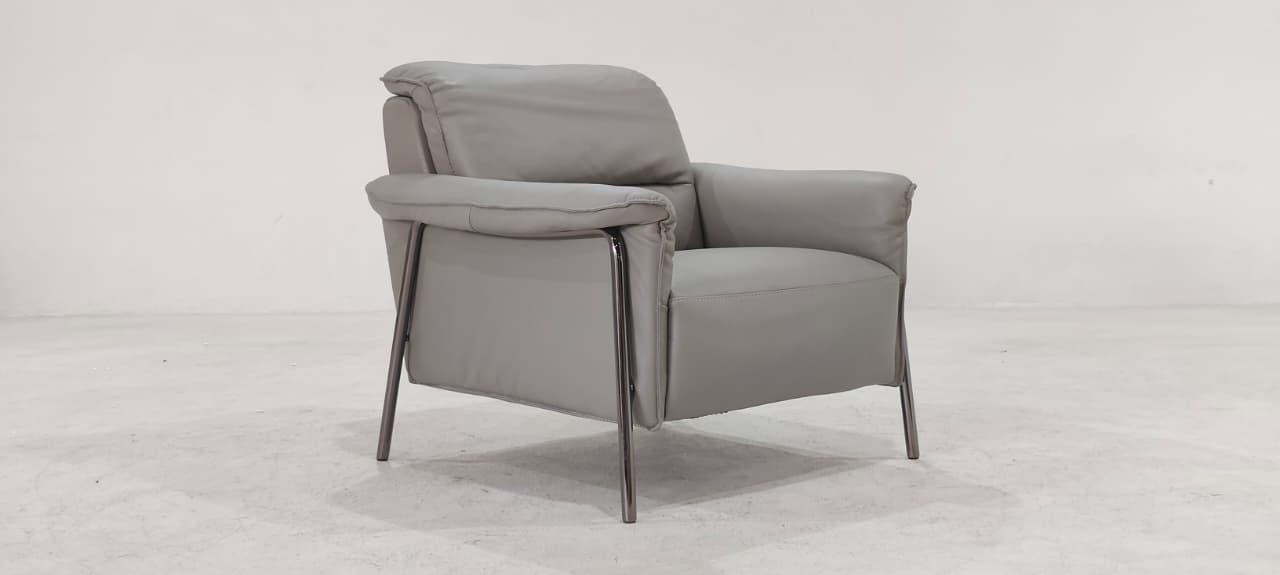 C110-003-10(2) - ARM CHAIR - BLR WH