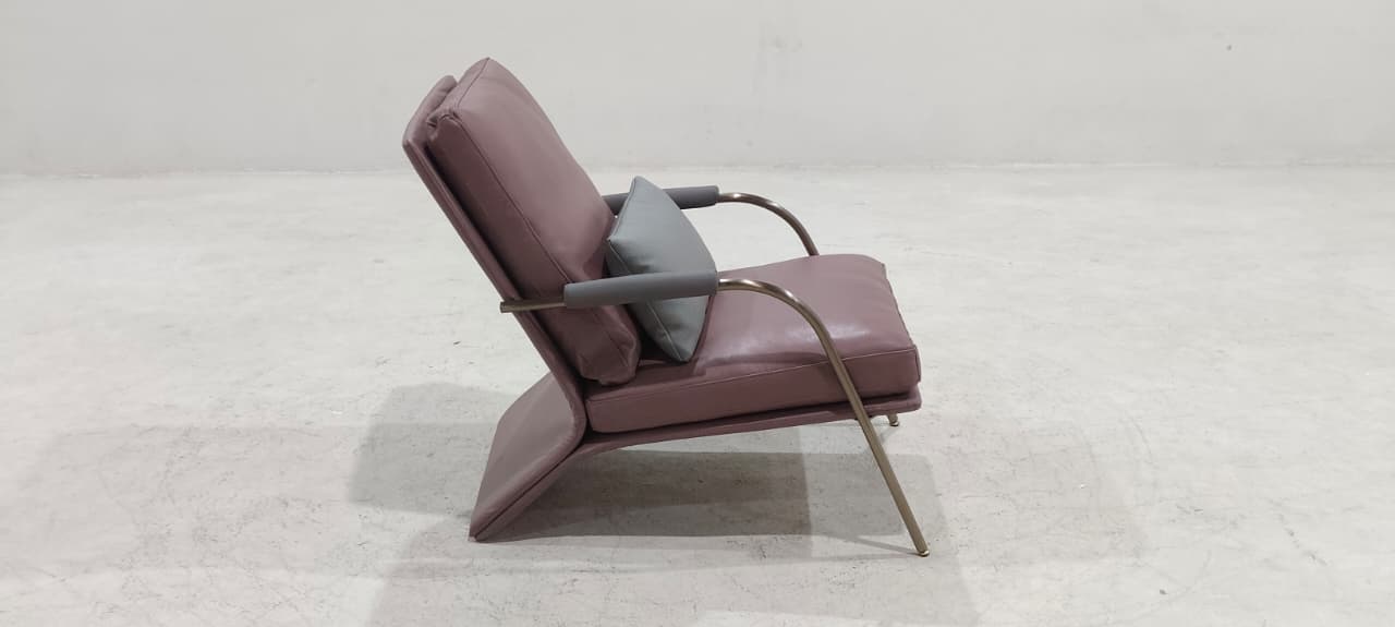 A9613(4) - ACCENT CHAIR - BLR WH