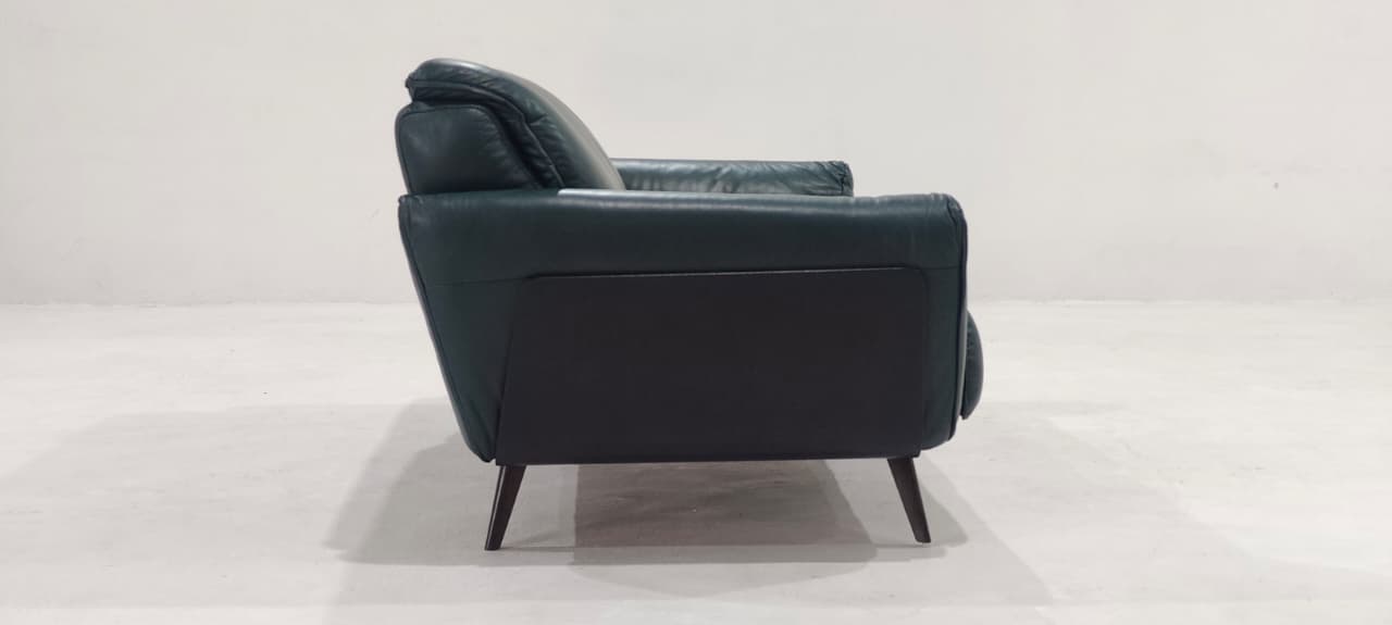 B993-235-24 - 2 SEATER - BLR WH