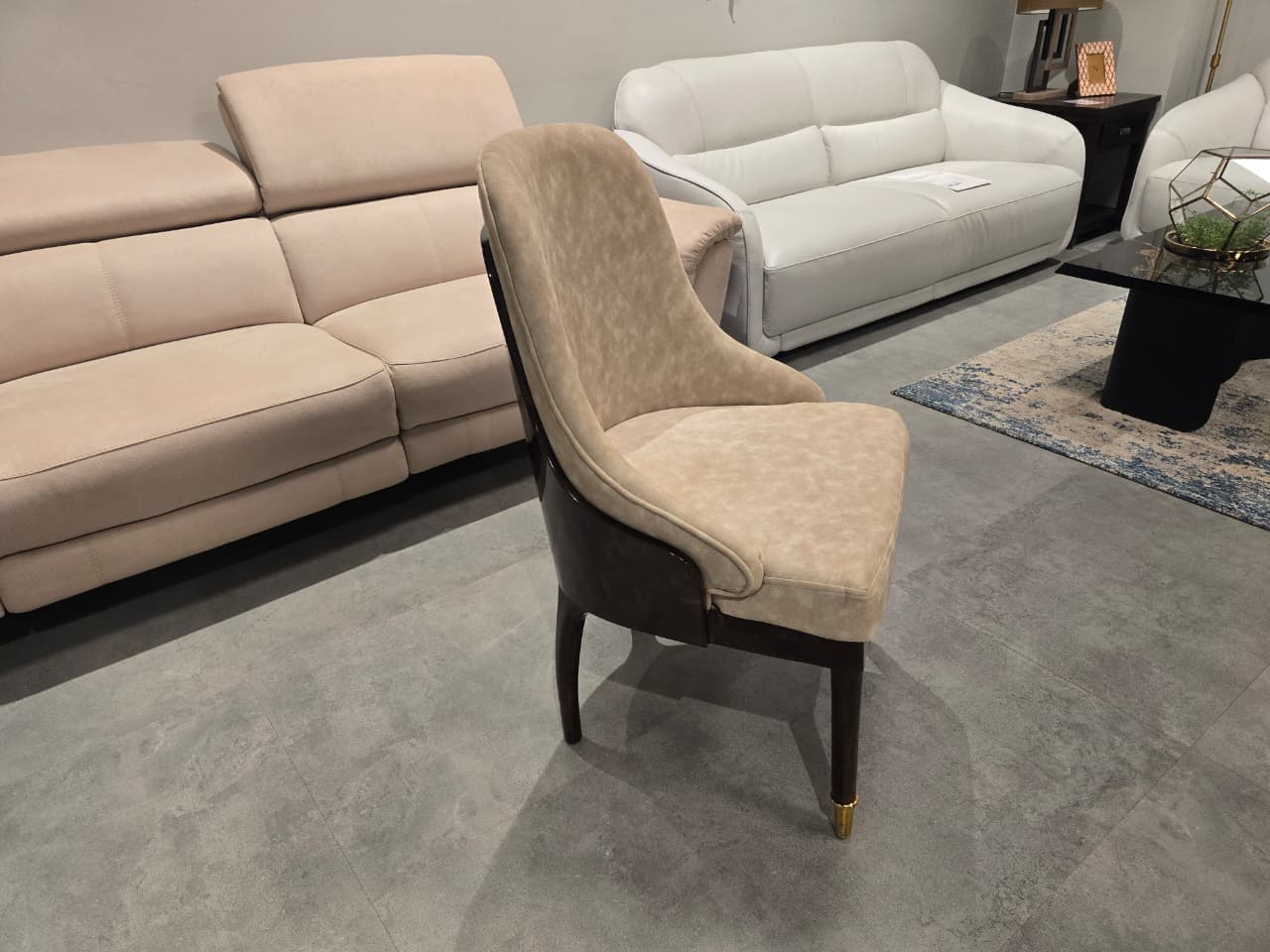 DELHI SAMPLE(5) - DINING CHAIR - OUTLET