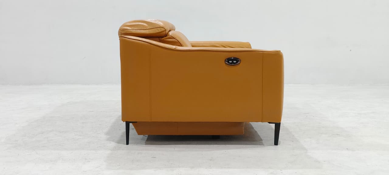KM.5012(4) - 3 SEATER RECLINER(ELECTRIC) - BLR WH