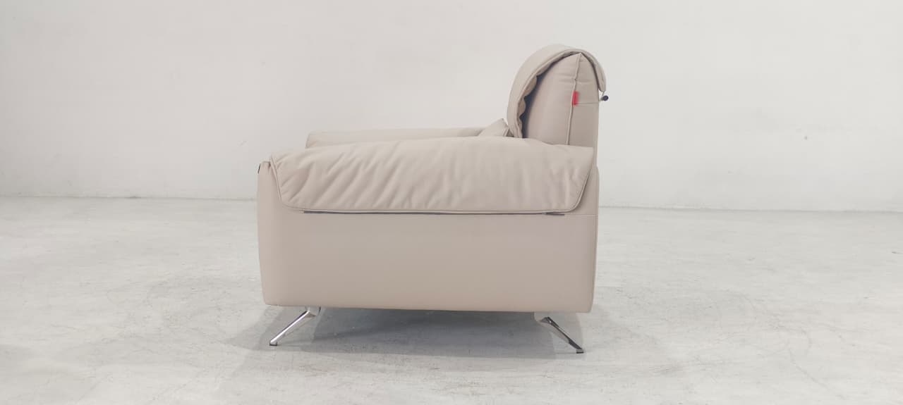 BY.760 - 1.5 SEATER - BLR WH