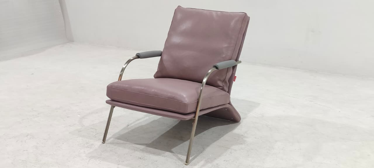 A9613(4) - ACCENT CHAIR - BLR WH
