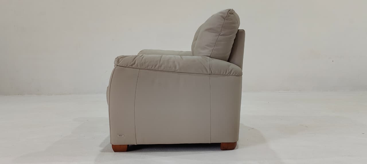 B693-193-A0(3) - 2 SEATER RECLINER(ELECTRIC) - BLR WH