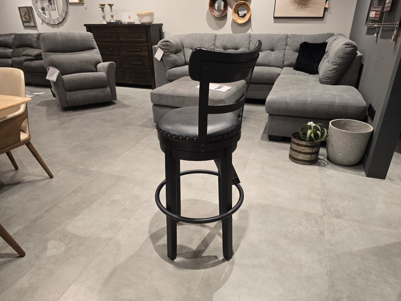 D546-630 - BARSTOOL - OUTLET