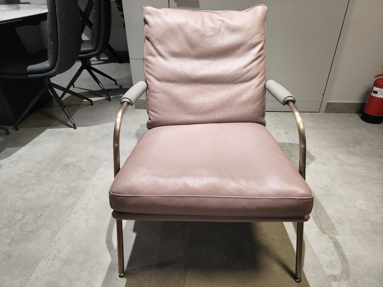 A9613 - ACCENT CHAIR - IND