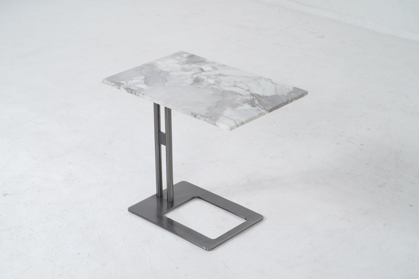605(3) - COFFEE TABLE - BLR WH