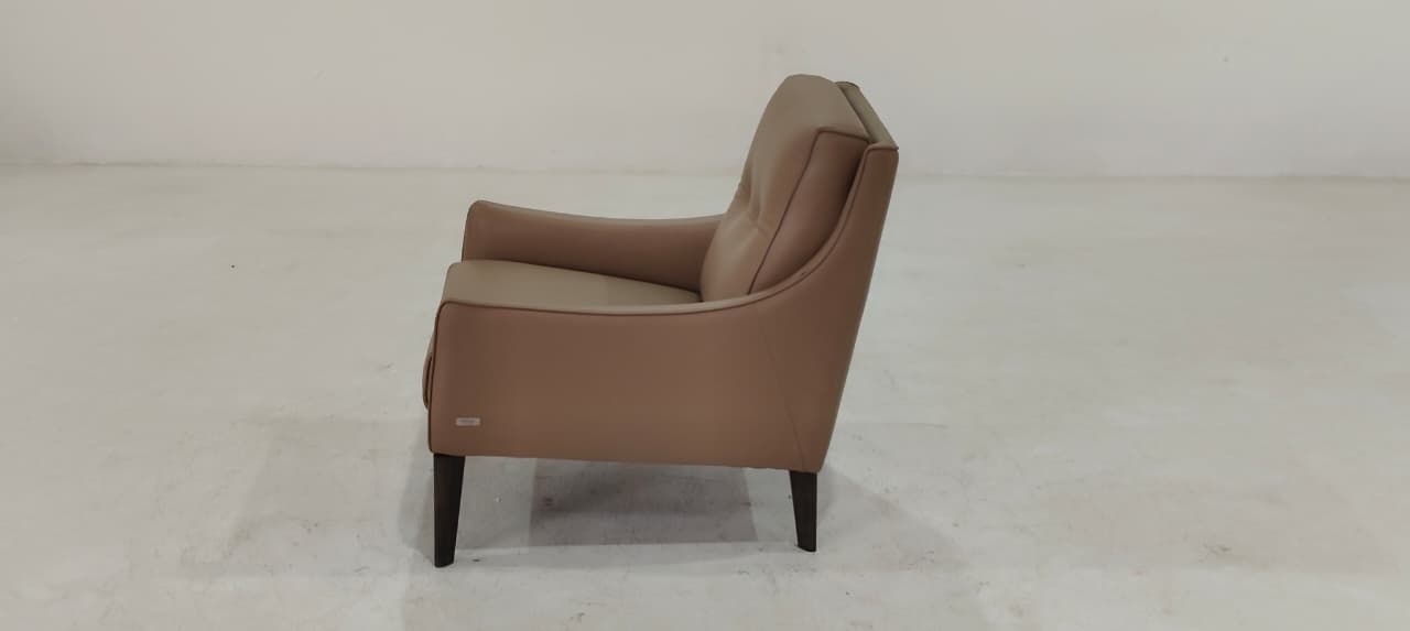 C011-003-14(3) - ARM CHAIR - BLR WH