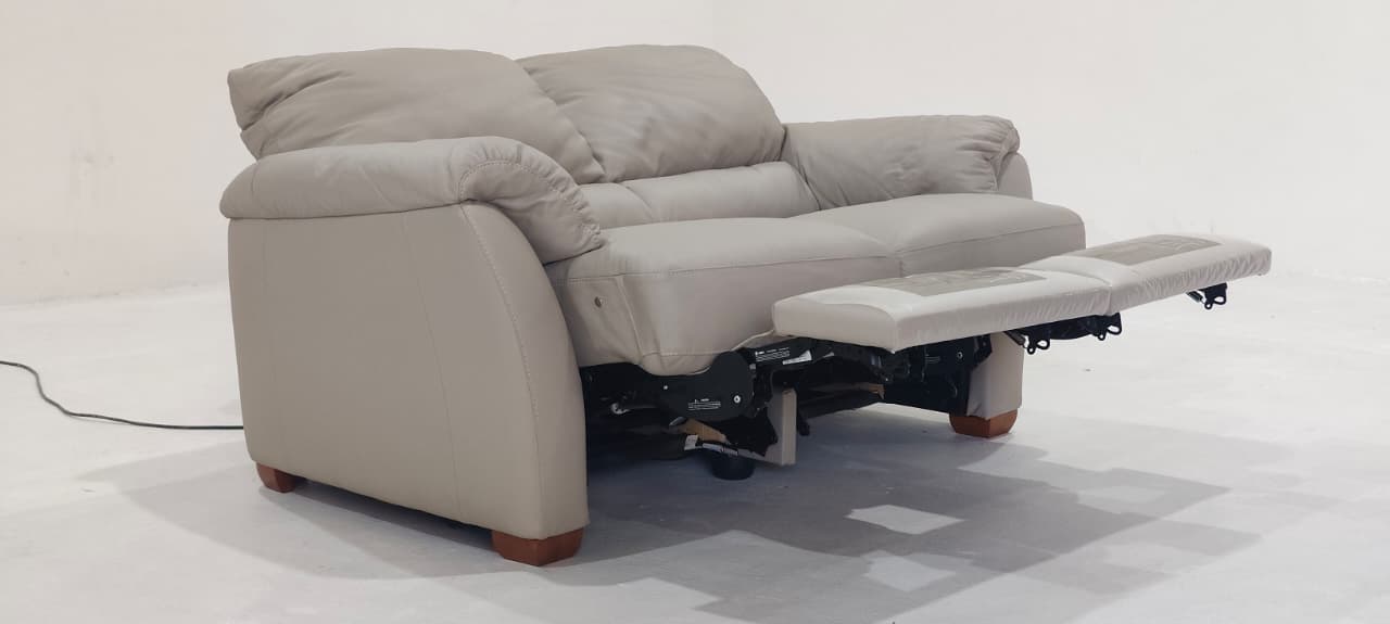 B693-193-A0(3) - 2 SEATER RECLINER(ELECTRIC) - BLR WH