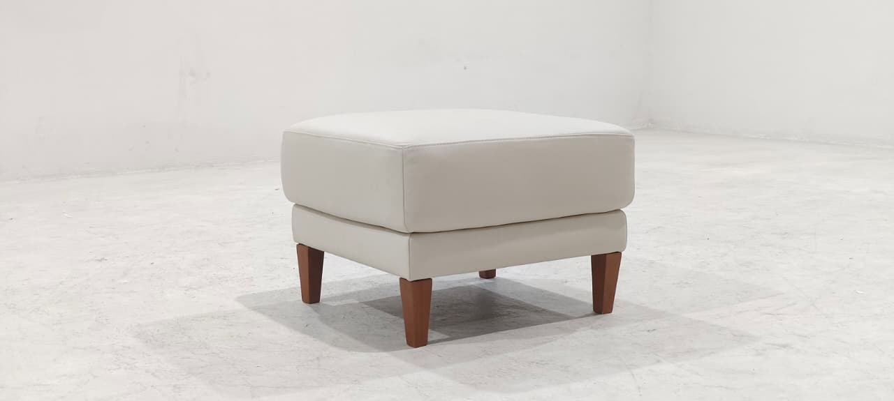C131-010-A0D2 - OTTOMAN - BLR WH